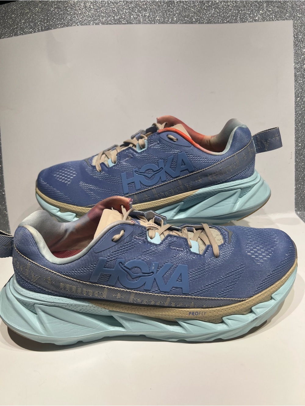 HOKA ELEVON 2 MENTAL HEALTH GLASS ALL GENDER M10 /W 11